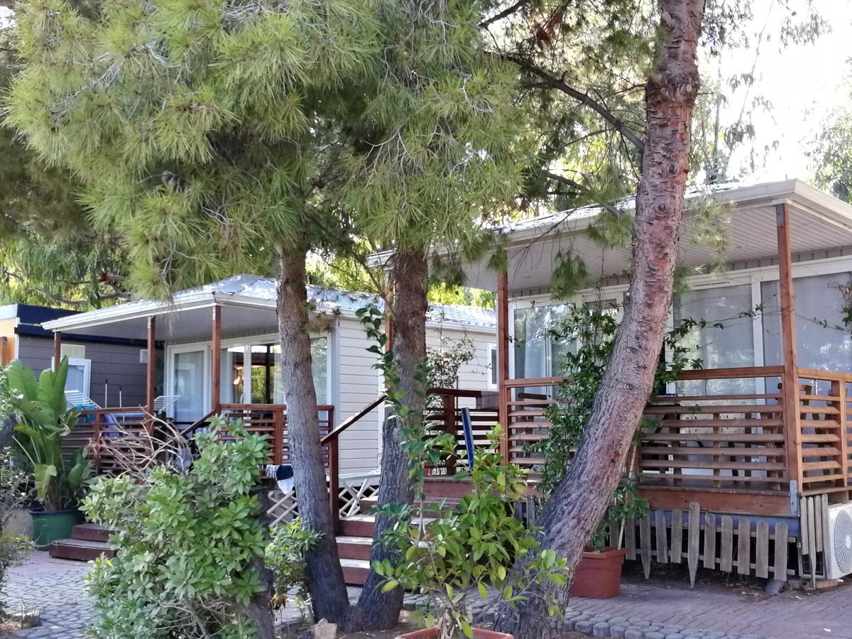 Villaggio Dei Fiori Sanremo Luaran gambar
