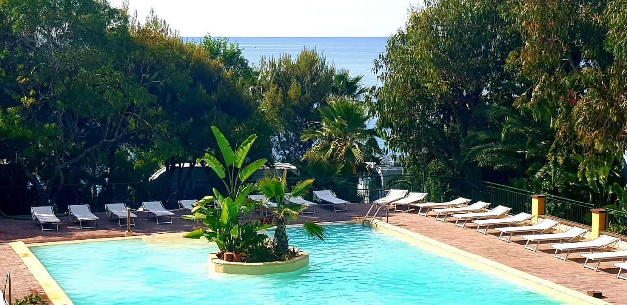 Villaggio Dei Fiori Sanremo Luaran gambar