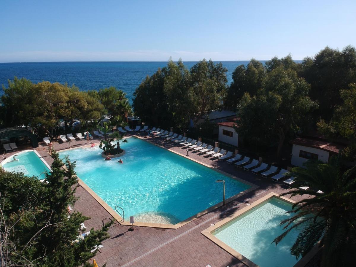 Villaggio Dei Fiori Sanremo Luaran gambar